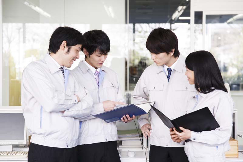 作業前の安全ミーティング実施